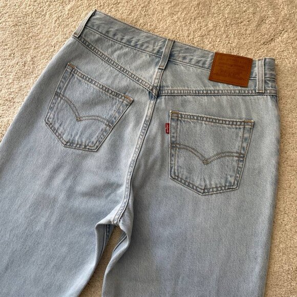 NWOT Levi's Premium '80s Mom Jeans High Rise Light Wash Size 28/30 - Picture 8 of 15